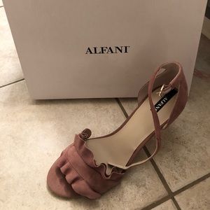 Alfani heel